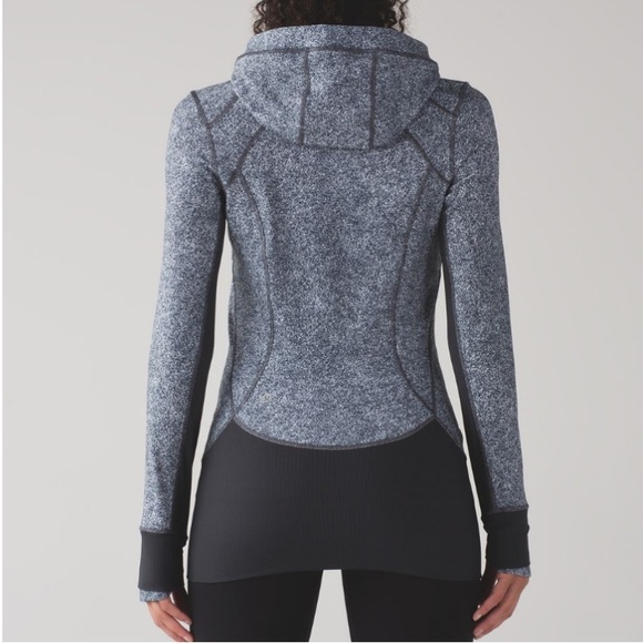 Lululemon Daily Practice Jacket
Rio Mist White Black / Deep Coal - Picture 4 of 16